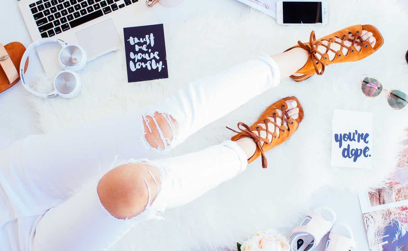 photo-1491897554428-130a60dd4757